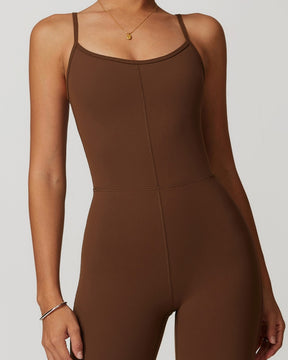 Ausgestellte Hose und Hosenträger für Damen Einteiliger Jumpsuit mit Ausgehöhlter Rückseite