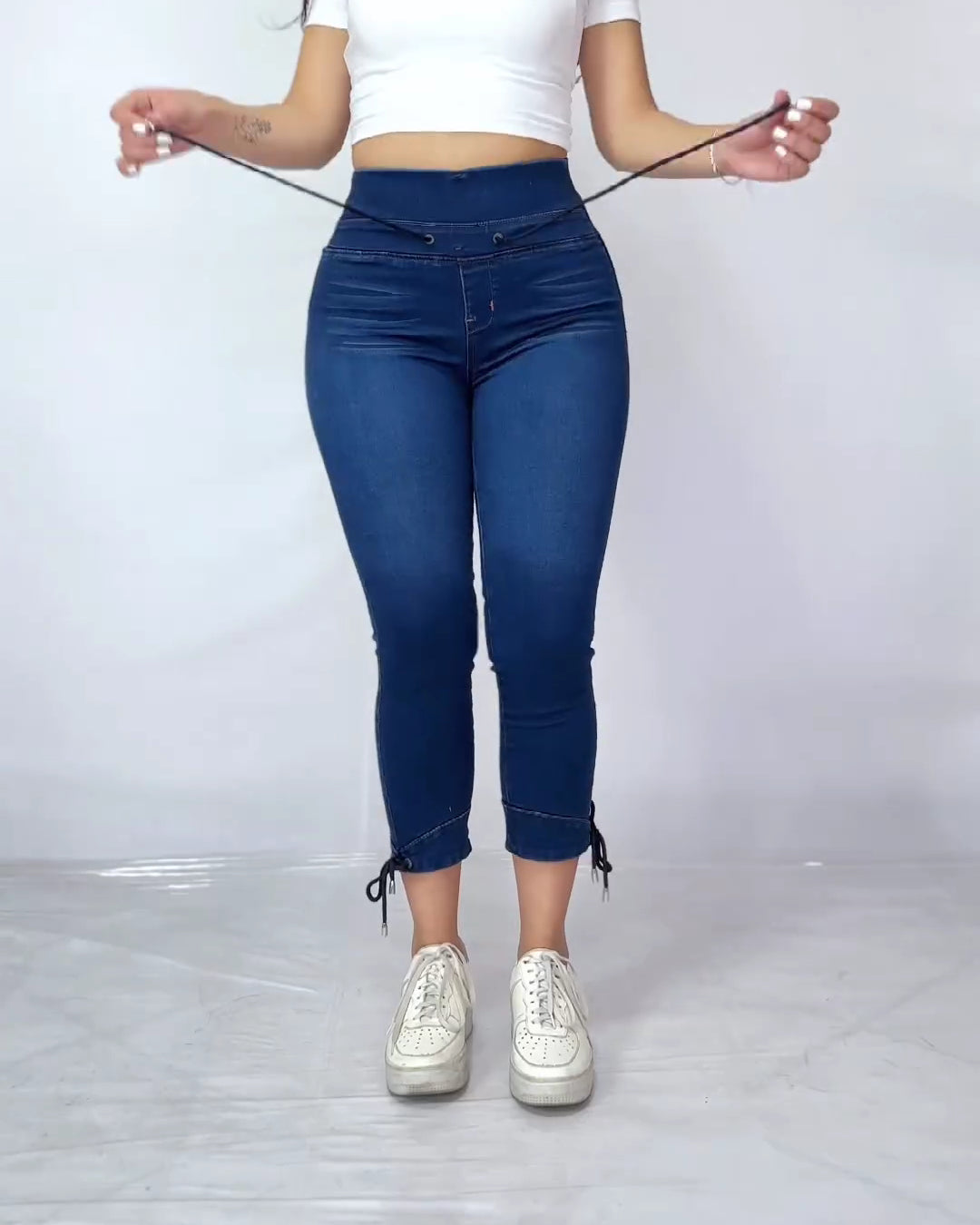 Damen Skinny Jeans mit elastischem Bund und mittlerer Elastizität und hoher Taille