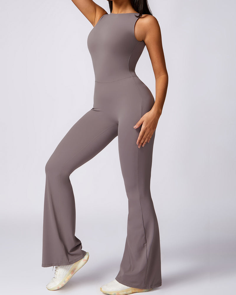 Ärmelloser Pfirsichfarbener Hüfthebender Sport-Yoga-Jumpsuit mit Ausgestelltem Bein