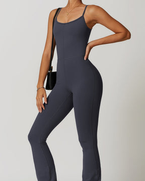 Ausgestellte Hose und Hosenträger für Damen Einteiliger Jumpsuit mit Ausgehöhlter Rückseite