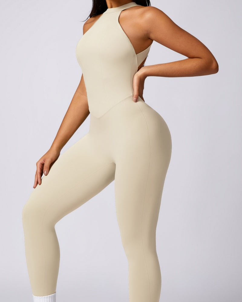 Pfirsichfarbener Hüfthebender und Schöner Schnelltrocknender Yoga Jumpsuit mit Rücken