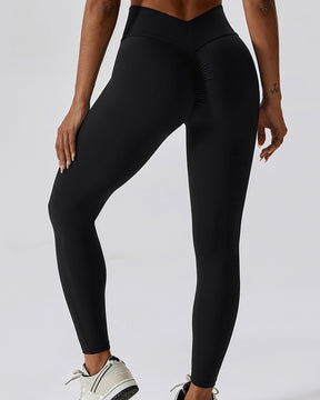 Figurformende Leggings mit V-förmiger Naht und Plissee Po-Lifting Yogahose