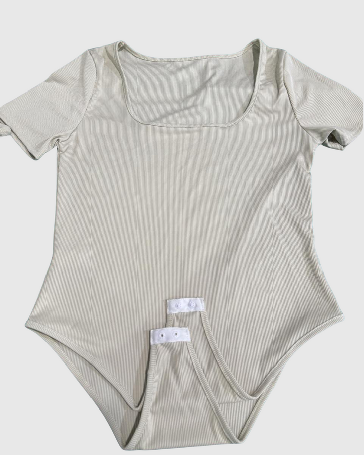 Damen Sexy Gerippter Eckigem Ausschnitt Kurzärmeliger Quadratischer Kragen Tanga Bauchweg Bodysuit