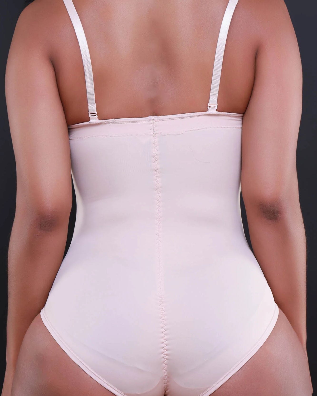 Damen Glatte Bauchkontrolle Körbchen-Brust Tanga Shapewear Bodysuit