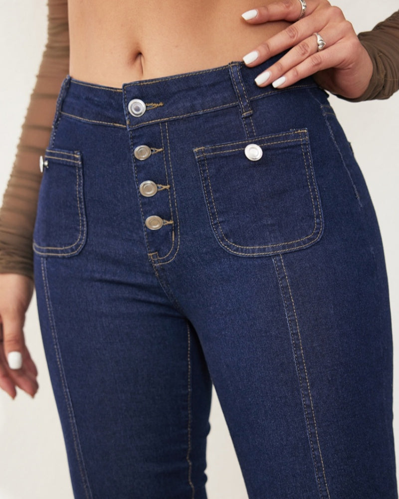 Damen Jeans mit Hoher Taille und Knopfleiste Schmaler Schnitt Ausgestellter Beinabschluss