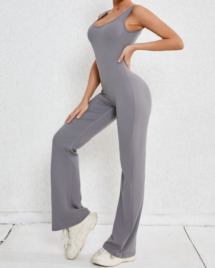 Sportlicher Yoga-Jumpsuit mit Ausgestelltem Bein und Hohlem Rücken