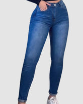 Po-Lift Jeans mit hoher Taille und internem Gürtel